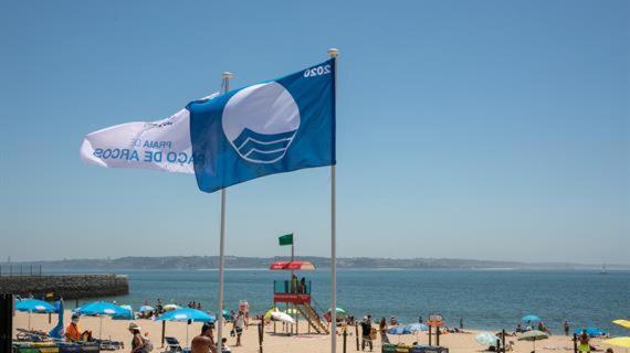 Lisbon Sea Side Chalet Apartment Paco de Arcos Bagian luar foto