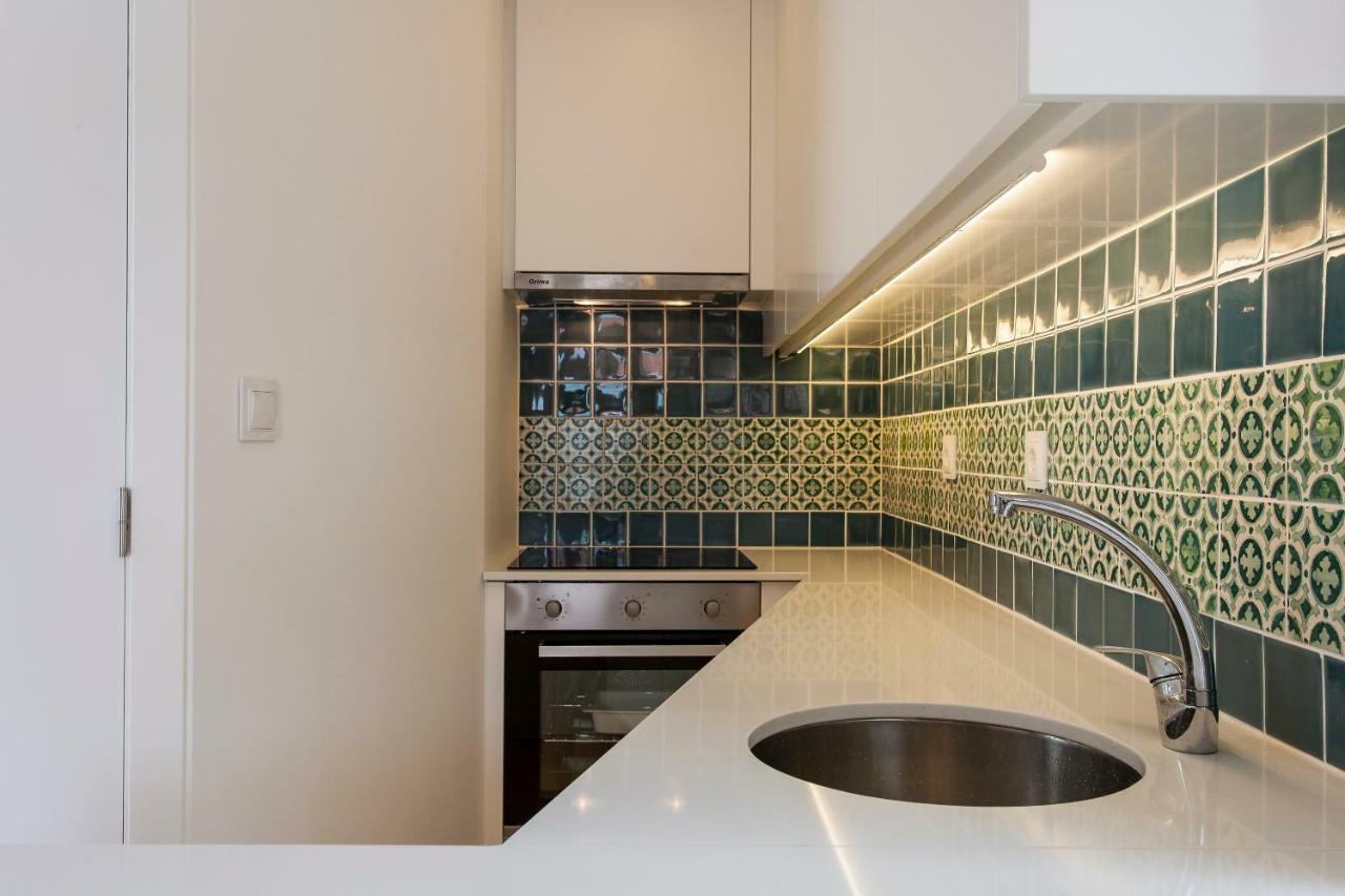Lisbon Sea Side Chalet Apartment Paco de Arcos Bagian luar foto