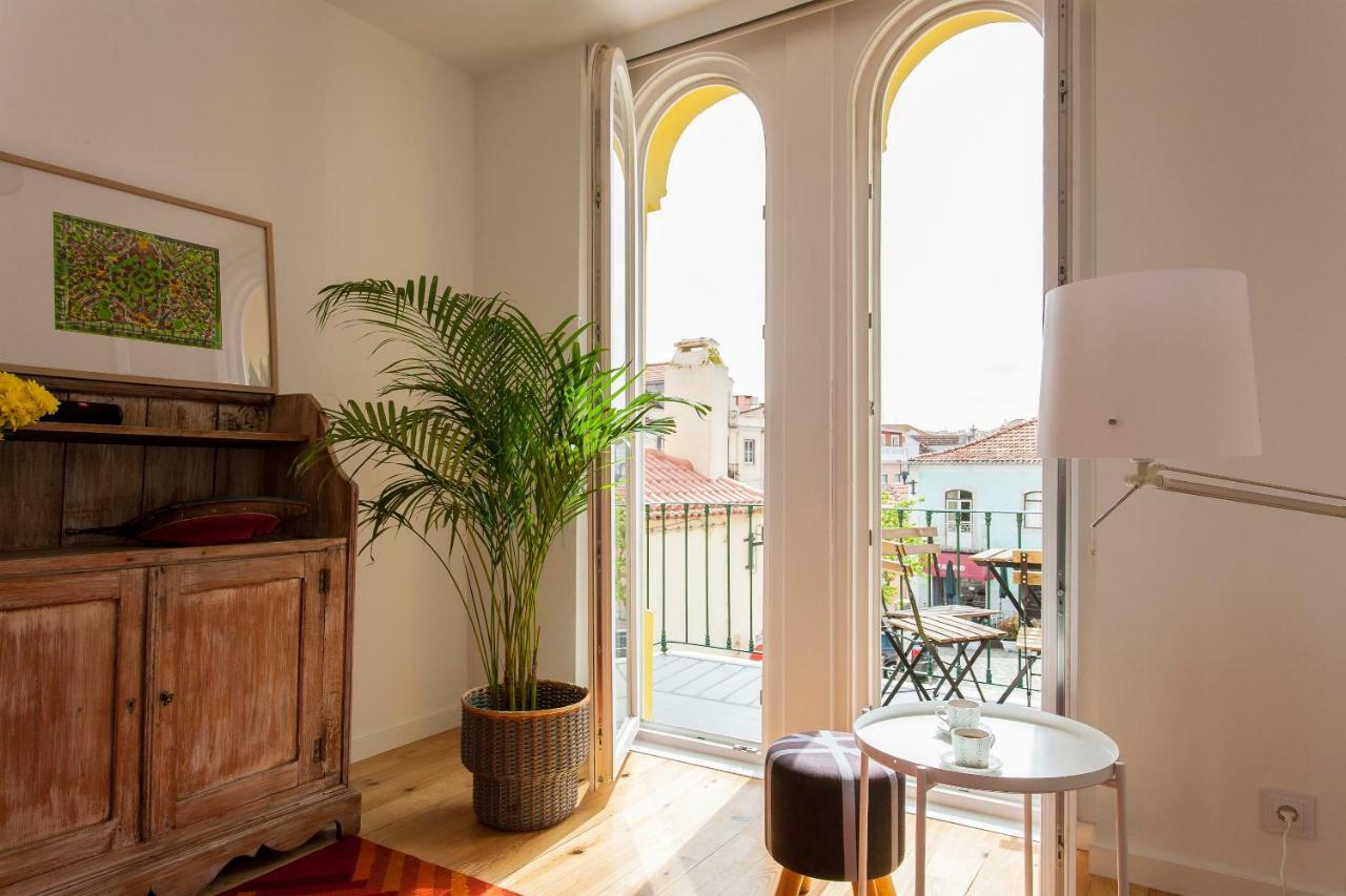 Lisbon Sea Side Chalet Apartment Paco de Arcos Bagian luar foto