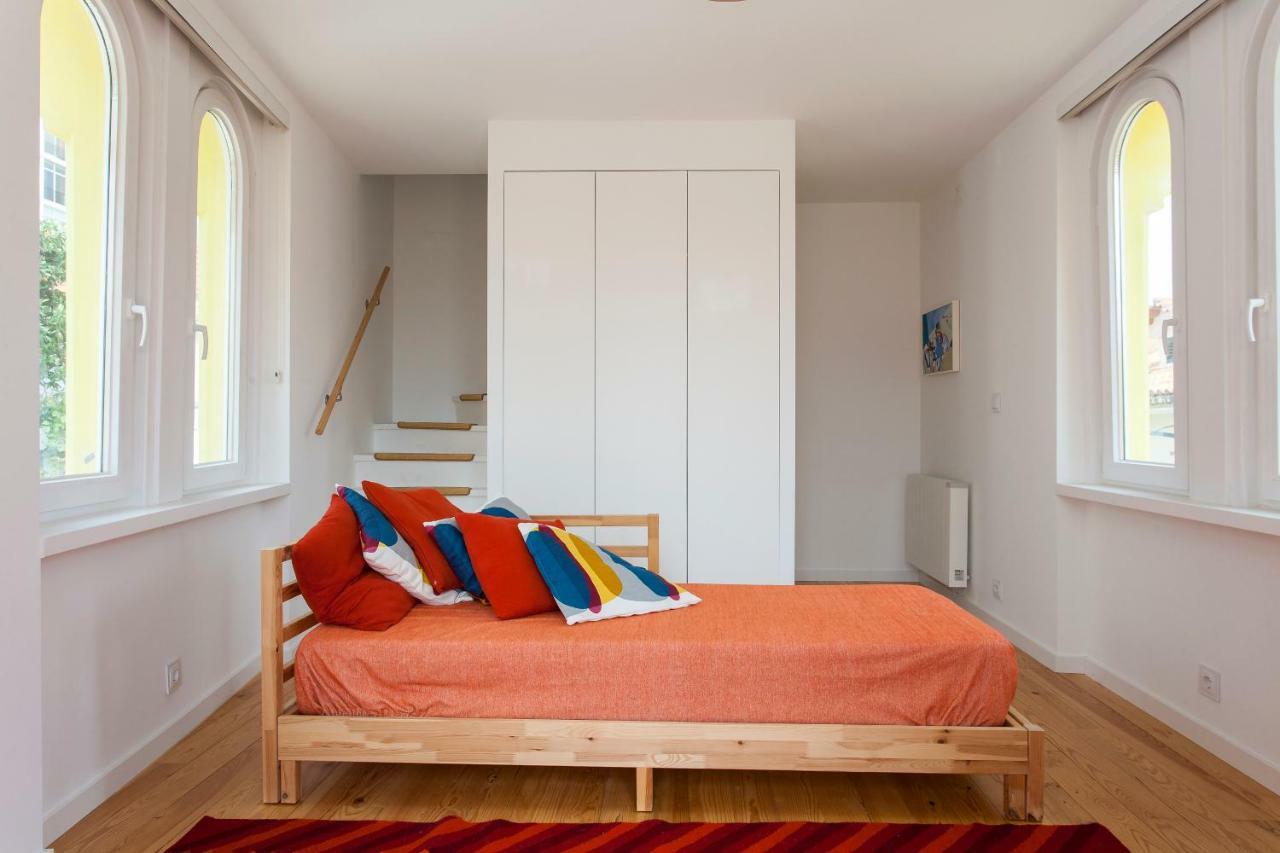Lisbon Sea Side Chalet Apartment Paco de Arcos Bagian luar foto