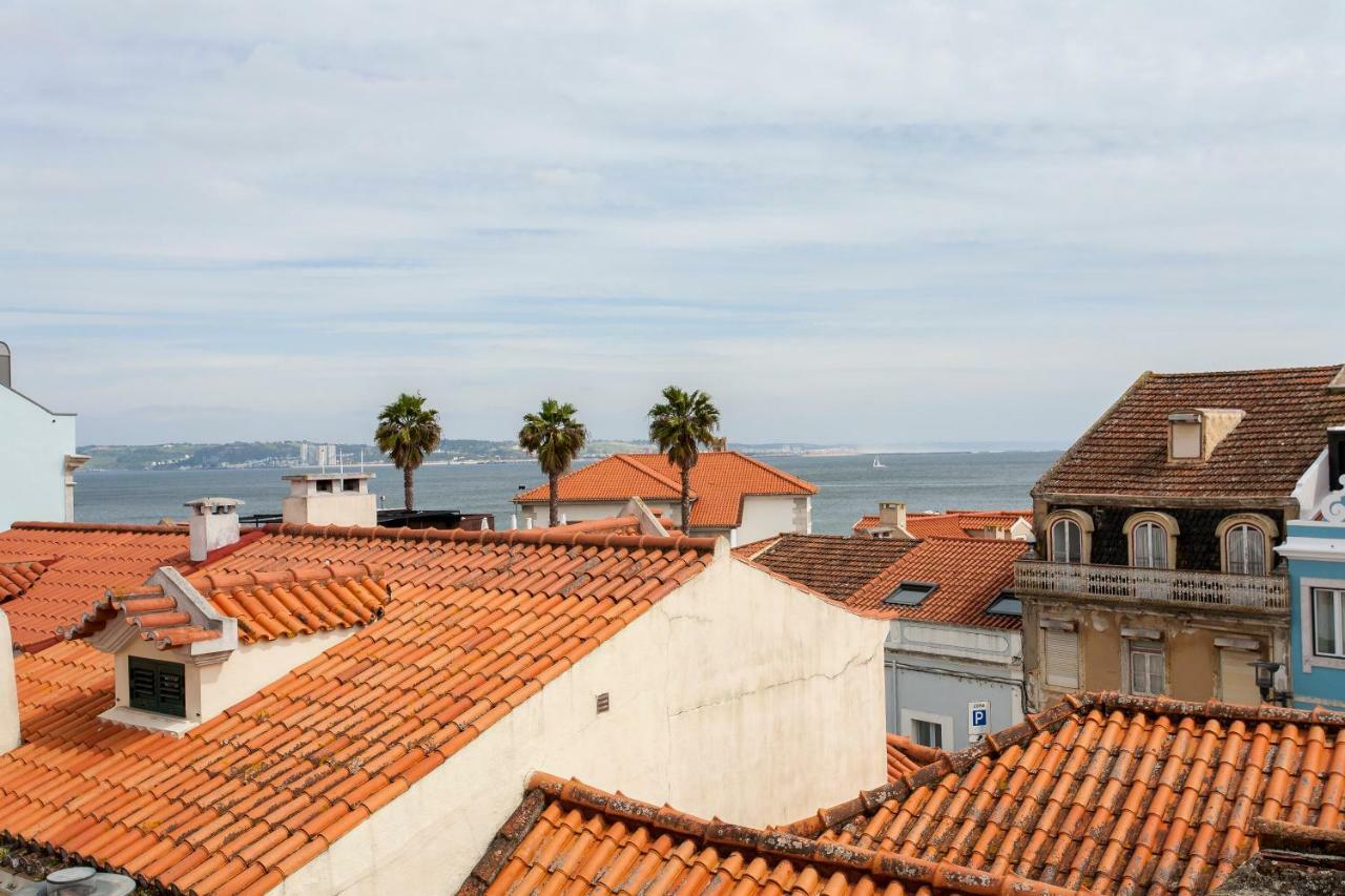 Lisbon Sea Side Chalet Apartment Paco de Arcos Bagian luar foto